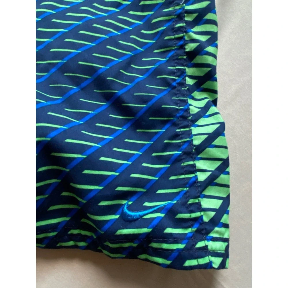 Nike Mens Swim Trunks Board Shorts Blue Green Geometric Stripe Size Small